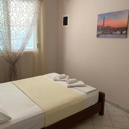 Markos 2 Aparthotel
